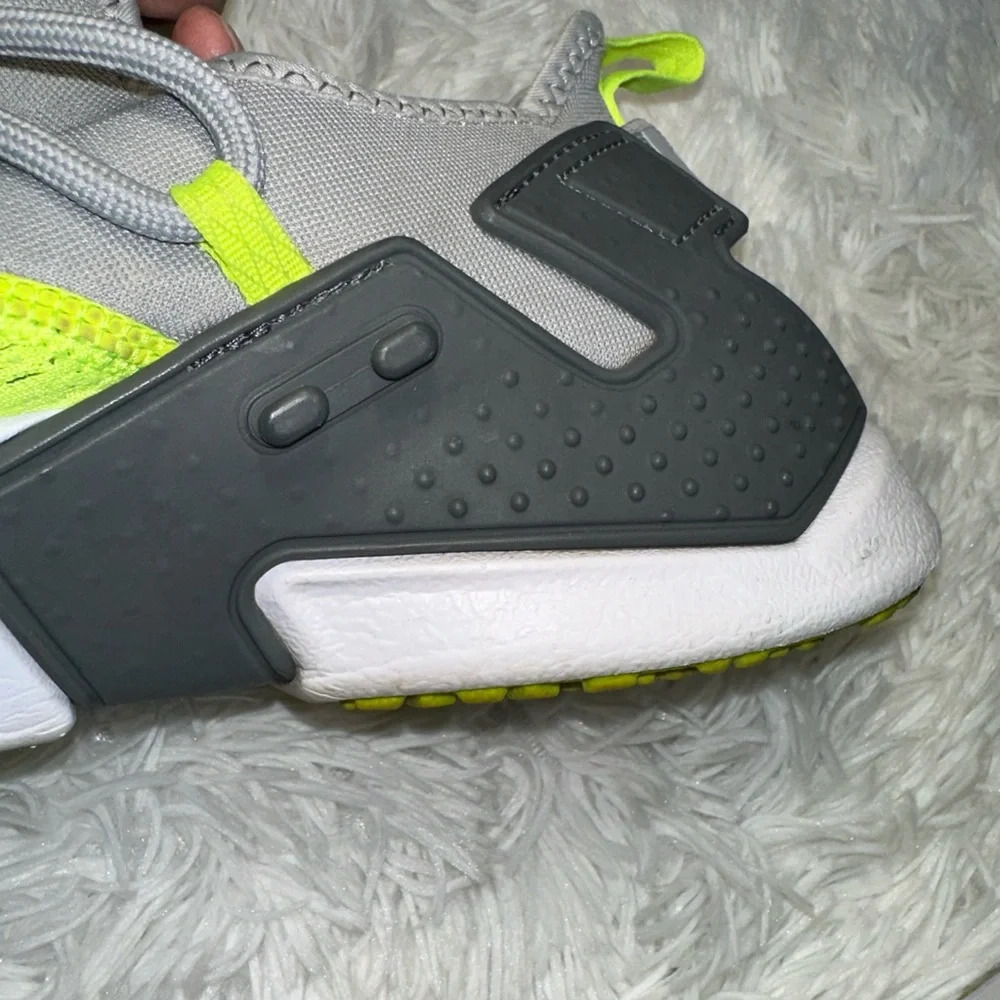 Nike Air Huarache Drift BR Volt Size 9 Men’s - Picture 8 of 12